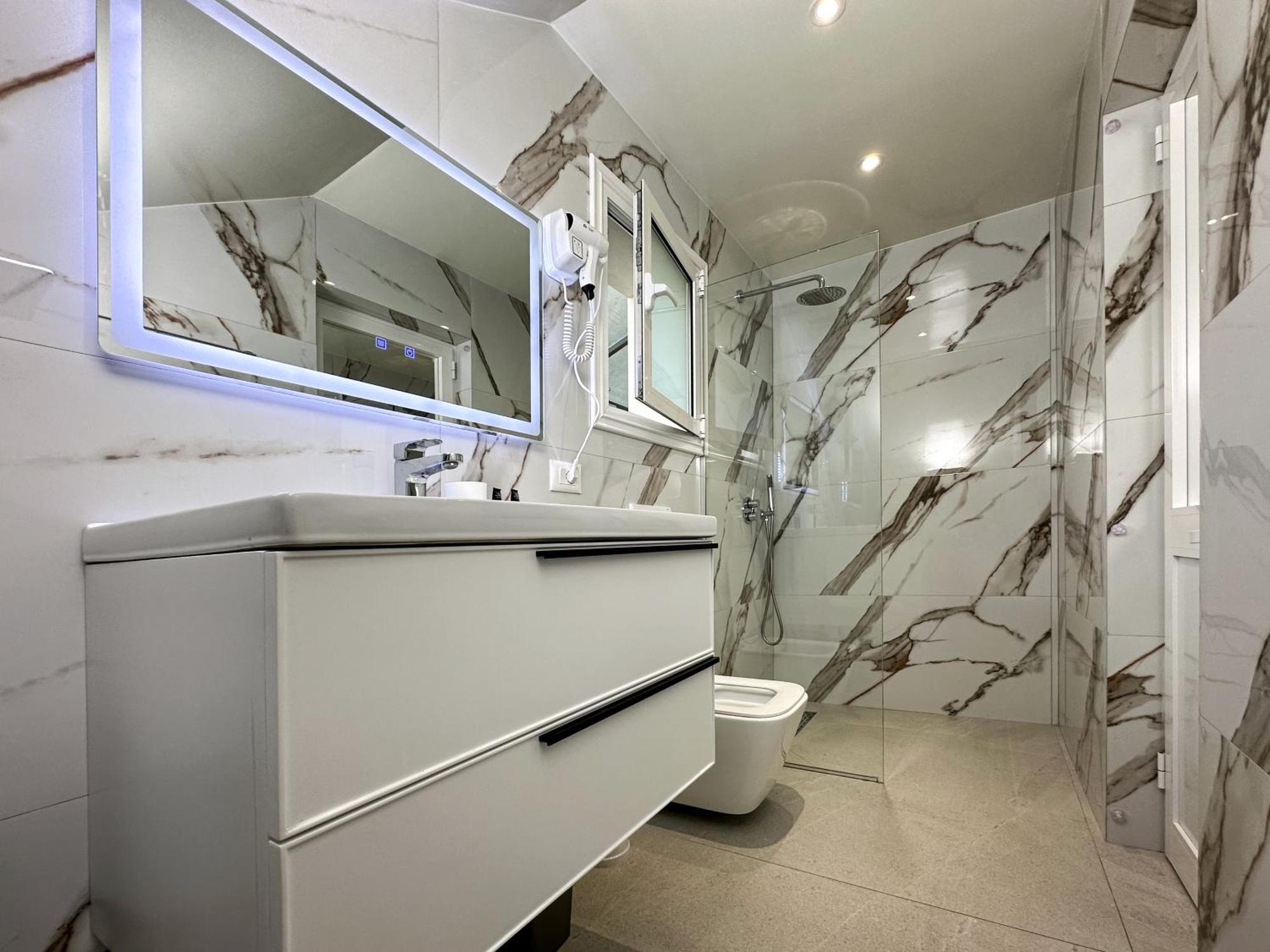 Home Select Tirana 2 ภายนอก รูปภาพ