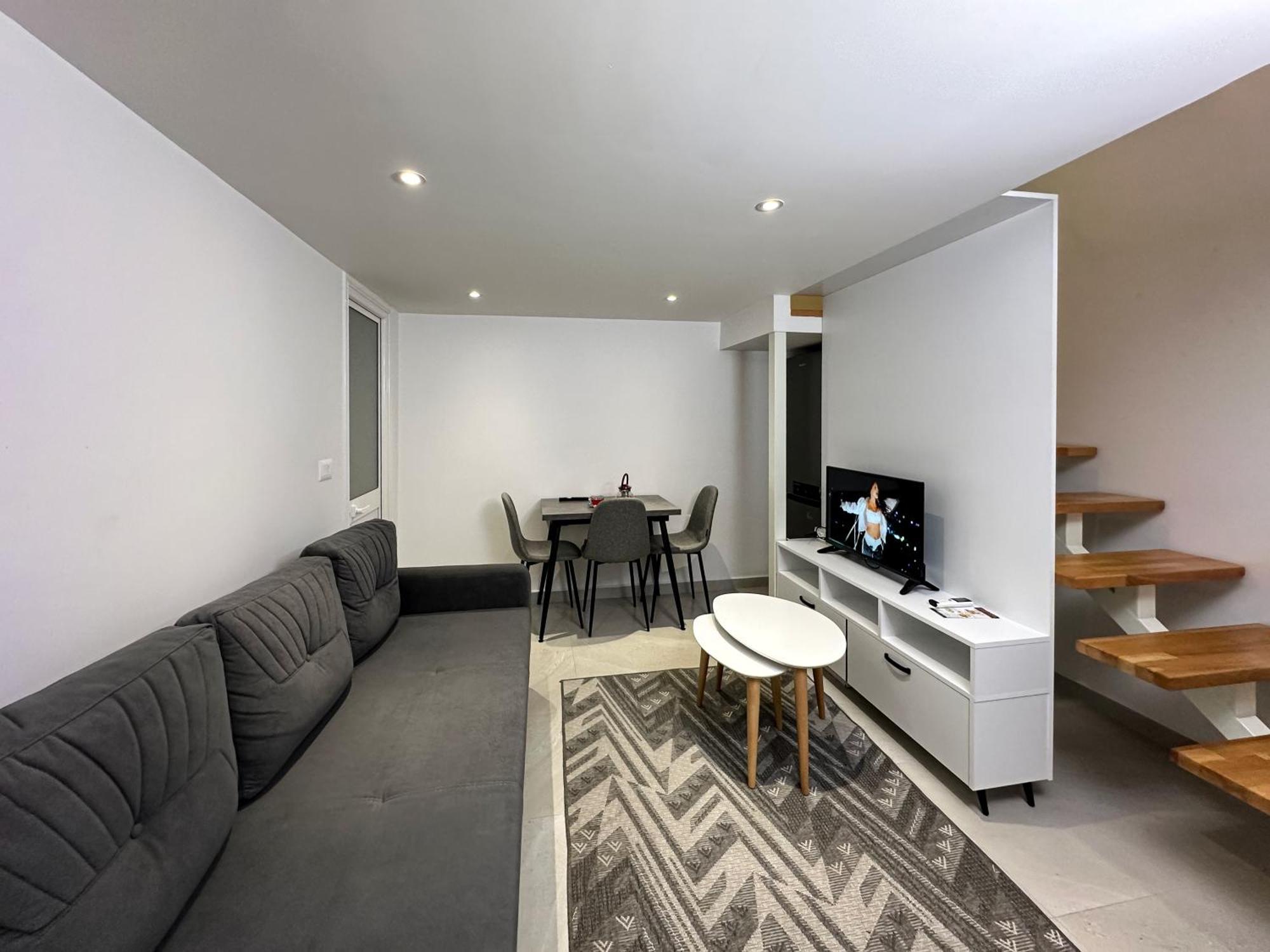 Home Select Tirana 2 ภายนอก รูปภาพ