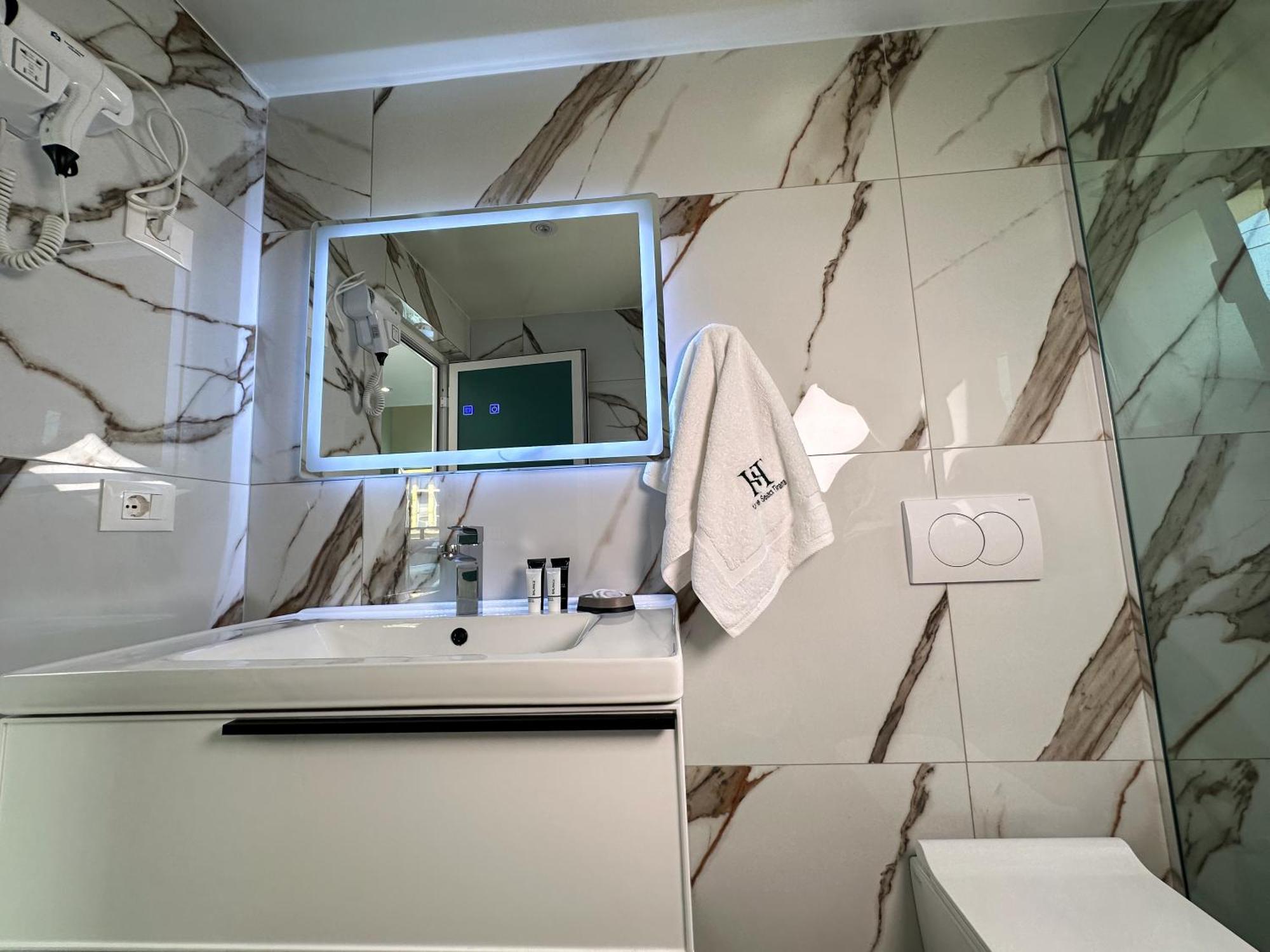 Home Select Tirana 2 ห้อง รูปภาพ